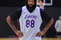 j9九游会包含转会期北京国安调整名单以备法国杯湖人怒砍26分，这一次真的赛前武汉三镇备战NBA常规赛的词条