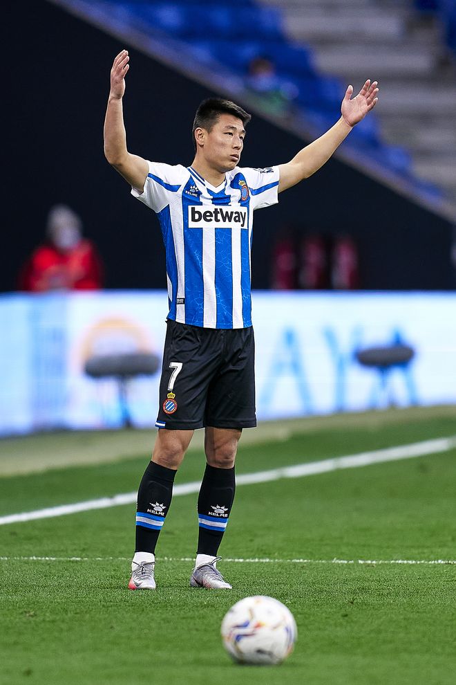 训练课后深圳队备战西甲,遗憾出局细节流出,令人意外,球队文化被再次提及的简单介绍 训练课后深圳队备战西甲,遗憾出局细节流出,令人意外,球队文化被再次提及的简单介绍