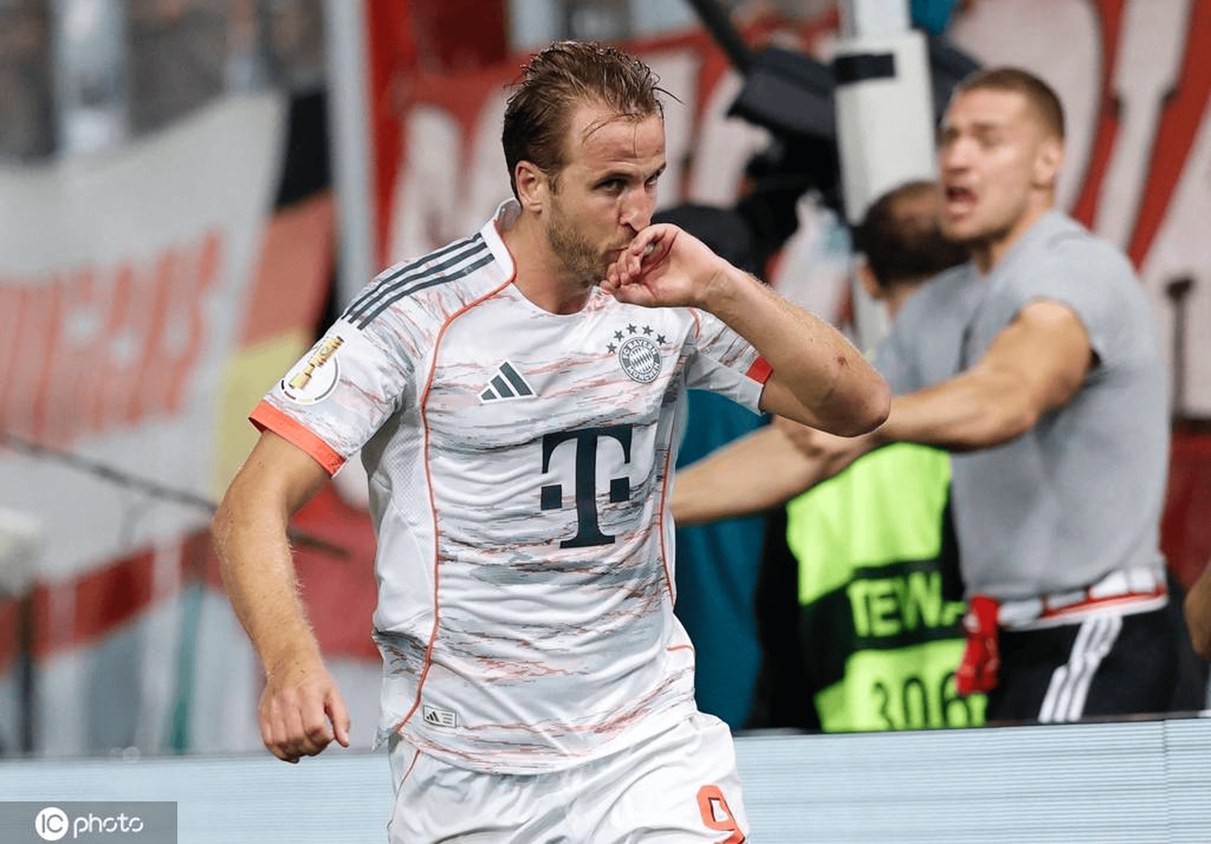 凯恩在西班牙队比赛中惊险取胜,高光表现引发热议!的简单介绍 凯恩在西班牙队比赛中惊险取胜,高光表现引发热议!的简单介绍