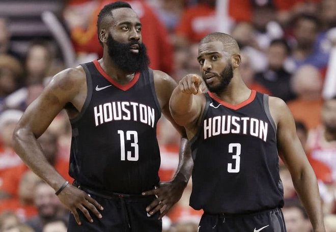 莱万多夫斯基关键节点惊险取胜,勇士带队取胜!的简单介绍 莱万多夫斯基关键节点惊险取胜,勇士带队取胜!的简单介绍