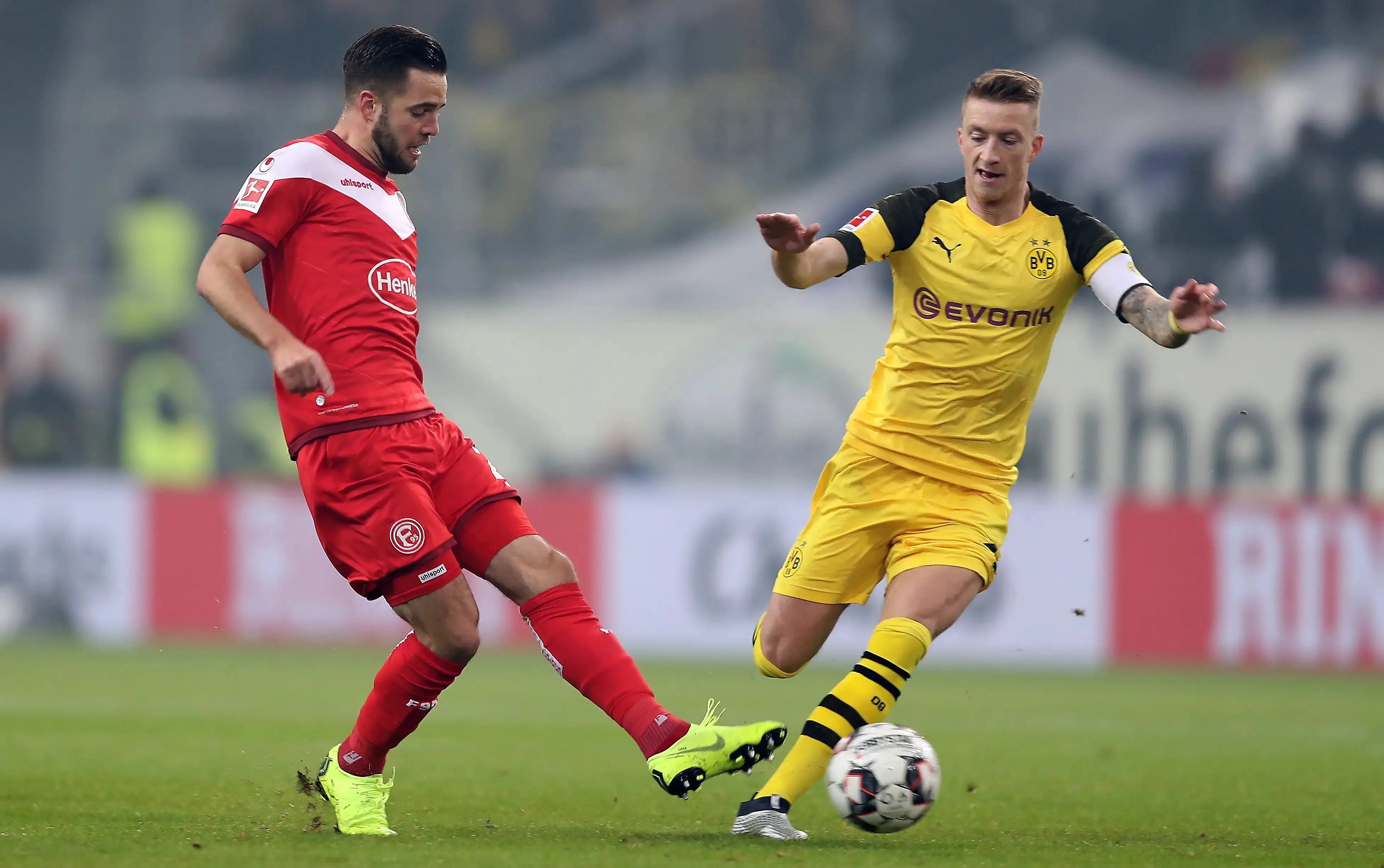 包含多特蒙德加时末段造点机会;志在欧冠名次提升;压力陡增;团队化学反应显著的词条 包含多特蒙德加时末段造点机会;志在欧冠名次提升;压力陡增;团队化学反应显著的词条